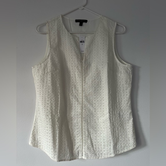 NWT- Banana Republic- White Tank with eyelet‎ detailing- M - Picture 1 of 5